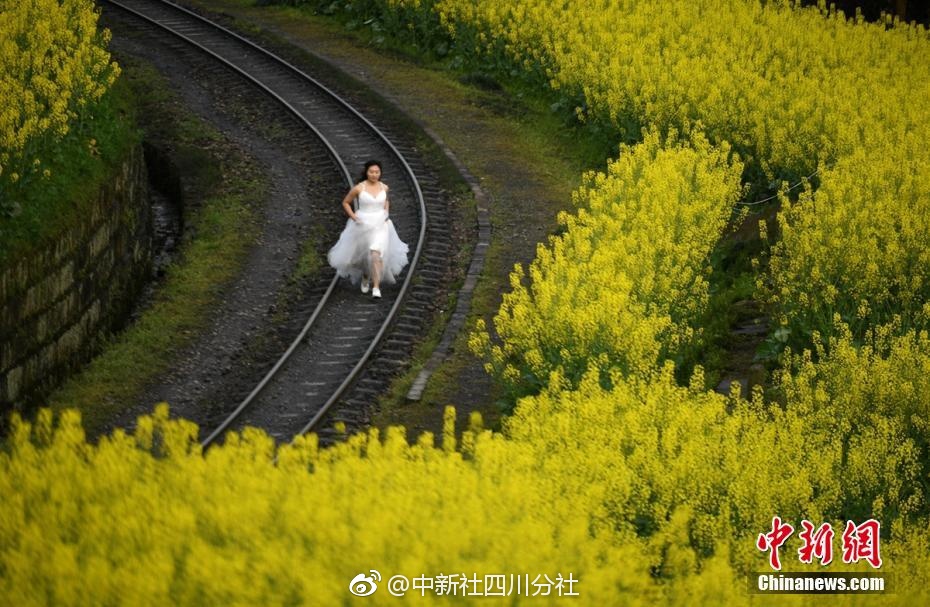 亚洲老妇熟女乱伦