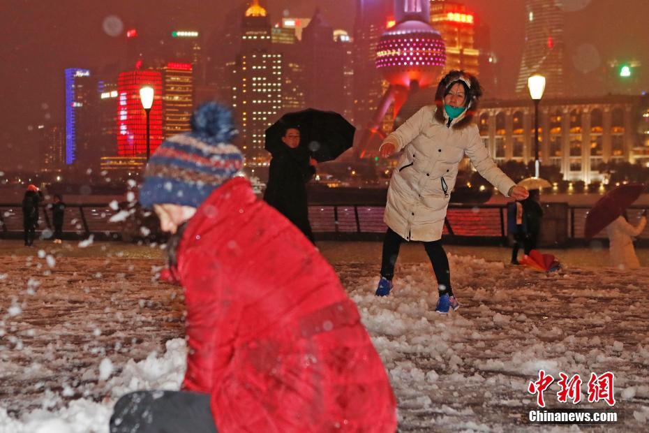 女干部光着大白腚的屁股