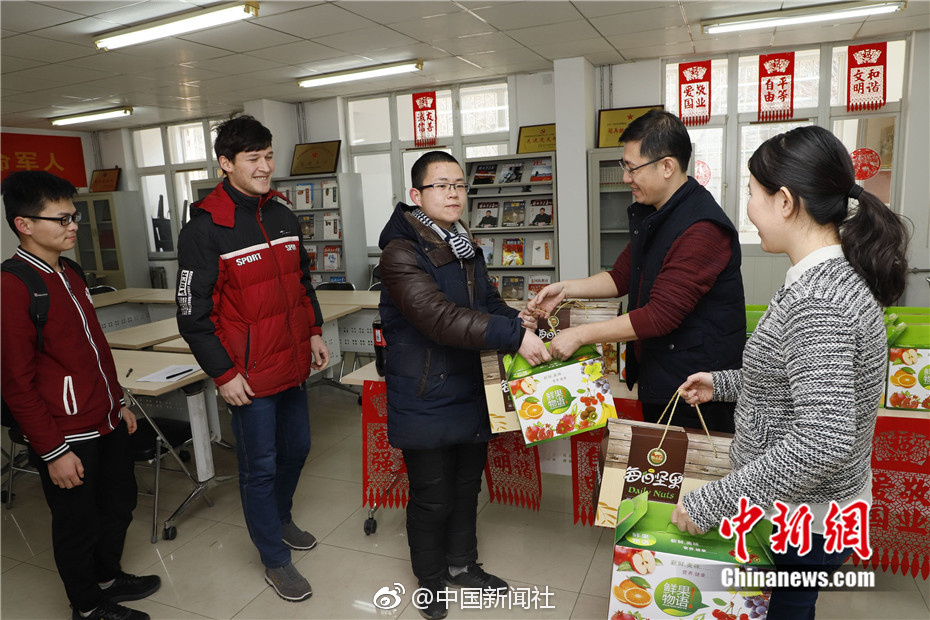 特黄三级片孕妇日B视频