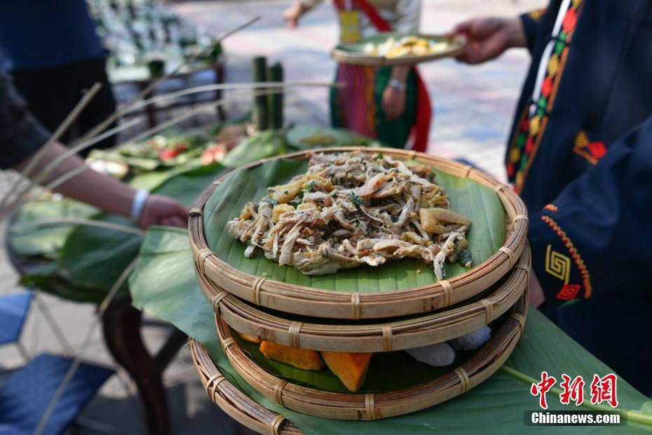 中国老太性爱H大全
