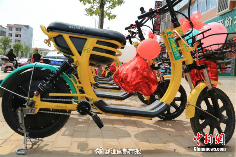 爆 白丝粉嫩  喷水
