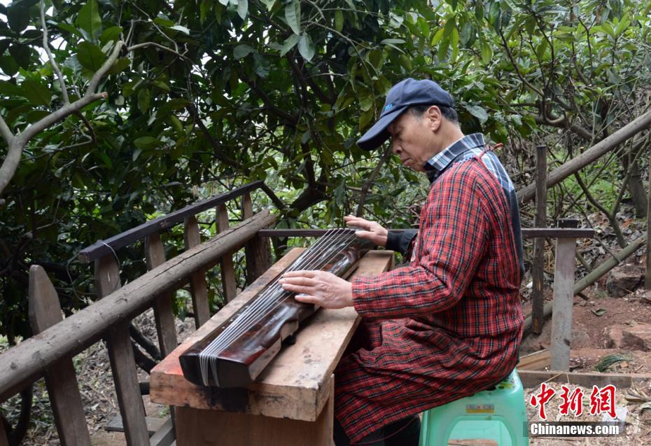 别揉我胸 啊 嗯～接吻