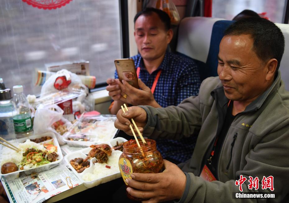 小伙与老熟妇Hd老少配