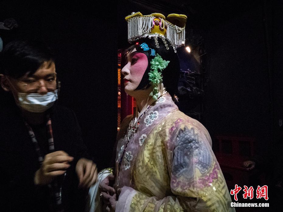 欧美女教师潮喷