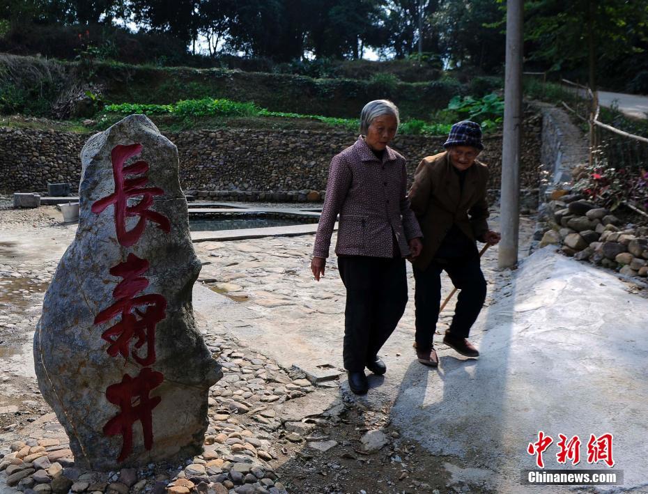 看黄片按按摩另类