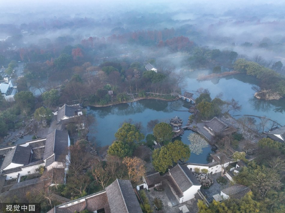 淫穴