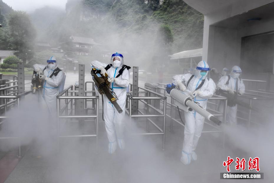 车内强摁做开腿呻吟H
