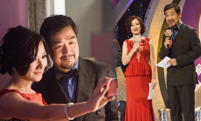 张国立懒理张默吸毒案 与美女主持玩自拍