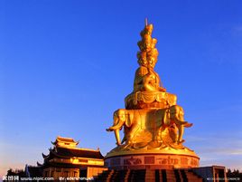 四川首条低空航线将开通 成都半小时飞峨眉