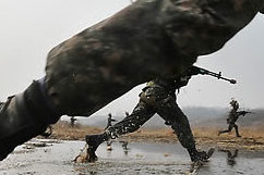 韩男性为逃兵役花样多 切手指割生殖器变残疾人