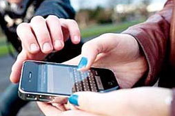 中国商人匈牙利遭劫损失千万元 邻居称不奇怪