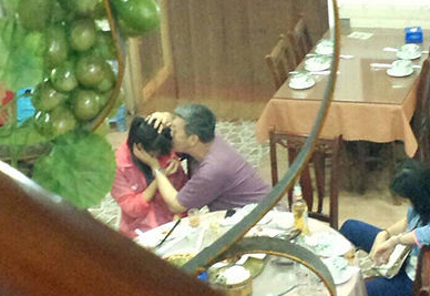 四川美院调查行为失范老师 取消其一切教学资格