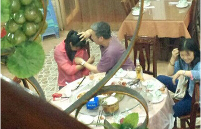 川美副教授强吻事件调查：朋友称其可爱和善