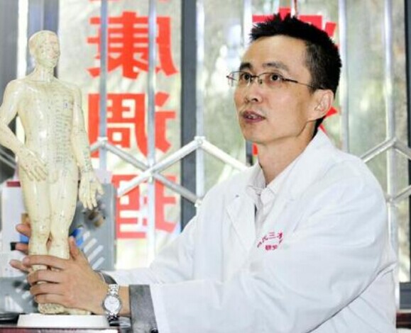 西医开价5万宣战号脉验孕 成都老中医出20万应战