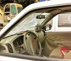 武漢城管制止渣土車漏灑遭打砸