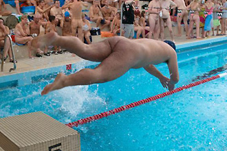 法国裸泳大赛现场实拍