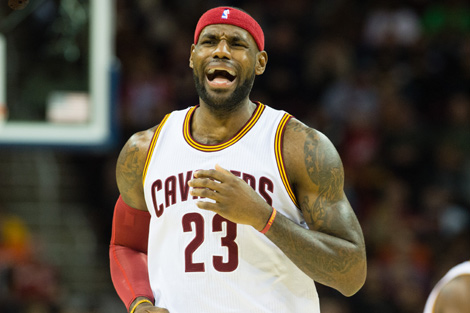 NBA-骑士吃四连败 詹姆斯沮丧写在脸上