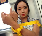 制服美女遭捆綁求解套