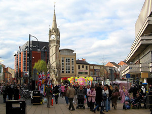 还原真实留学生活：生活在“村”里