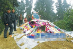 泸州诡异刨尸案家属悲怒警方介入 辱尸将判刑(图)