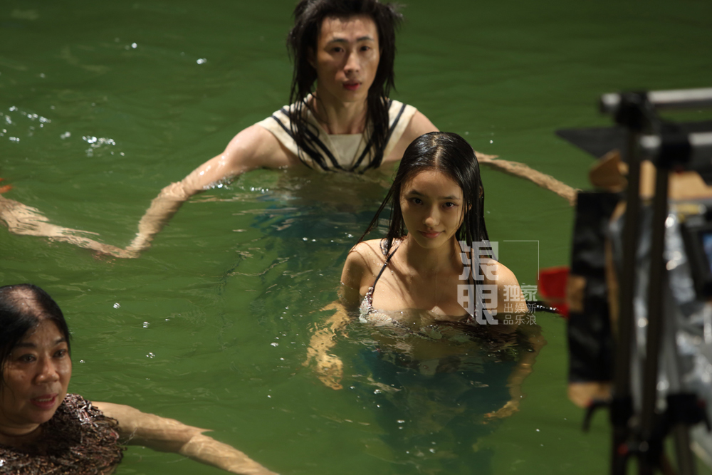 新星女郎独家曝光!18岁新人赢星爷青睐