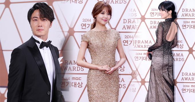 组图:少时秀英穿露背裙 丁一宇亮相