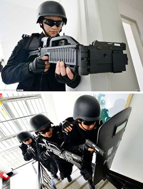 上海特警持
