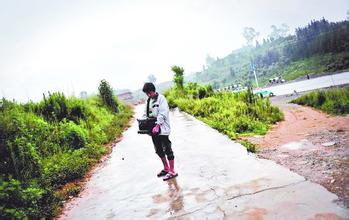 达州男违规被退学怀恨砸死老师 潜逃17年后落网