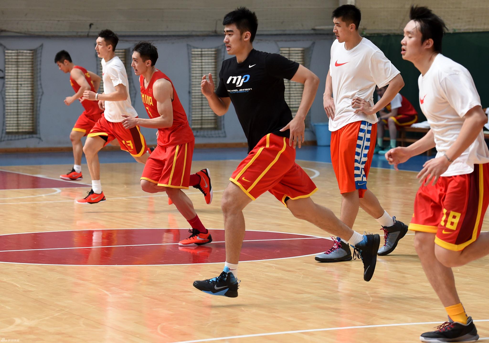 CBA联赛|中国男篮