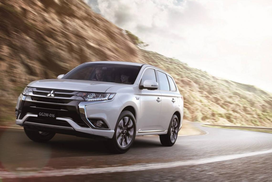 三菱发布新款欧蓝德PHEV 7月上市