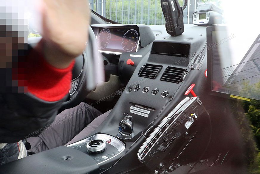 阿斯顿马丁DB11内饰谍照 搭载奔驰技术