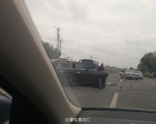 红旗L5全球首撞！维修费或需300万