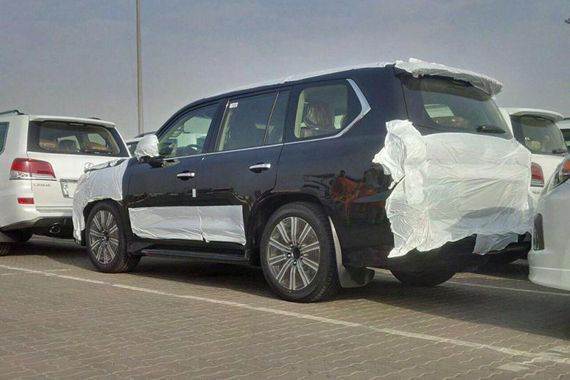 新款雷克萨斯LX570谍照曝光 或8月发布