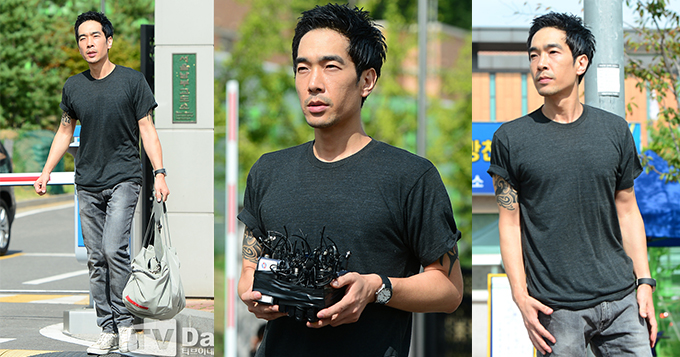 韩国涉性侵歌手今日出狱 仍需戴脚链3年