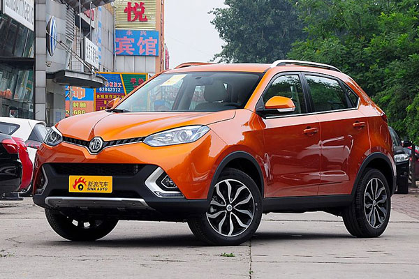 MG名爵赛道音乐节上海开演 明星玩赛车