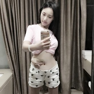 CBA第一宝贝挑战反手摸肚脐