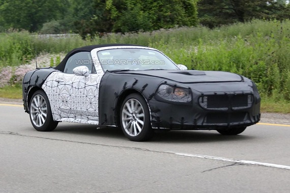 菲亚特124 Spider敞篷跑车最新测试谍照