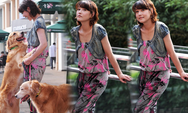 周海媚携爱犬出镜 变天真少女走清新风