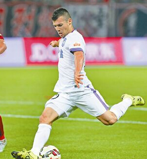 瓦格纳:与球队一起走出困境