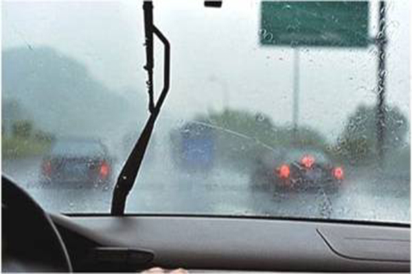 雨刮养护技巧及常见问题:勿随意更改尺寸