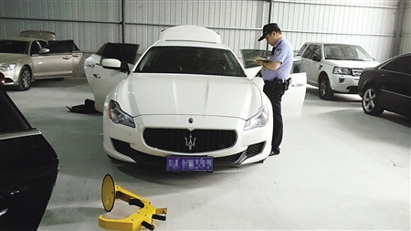 老板让员工租豪车后失联 车被抵押给成都贷款公司