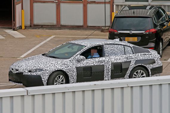 新一代欧宝英速亚谍照首曝 2017年发布