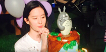 劉亦菲28歲生日派對(duì) 男友宋承憲甜蜜陪伴