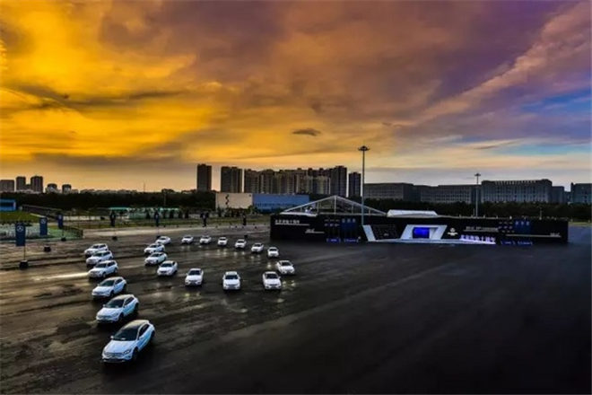 北汽将成奔驰大股东，GLC今年四季度投产