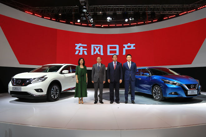 东风日产LANNIA蓝鸟亮相成都车展