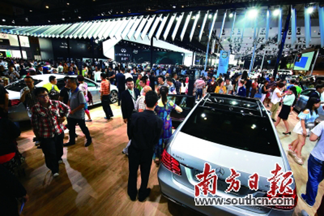 车企下血本“自救” 金九银十会来吗