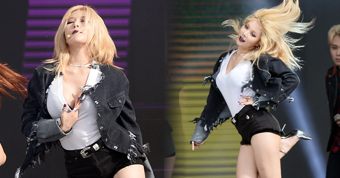 组图：泫雅狂野甩金发 摸胸开腿热舞尺度大