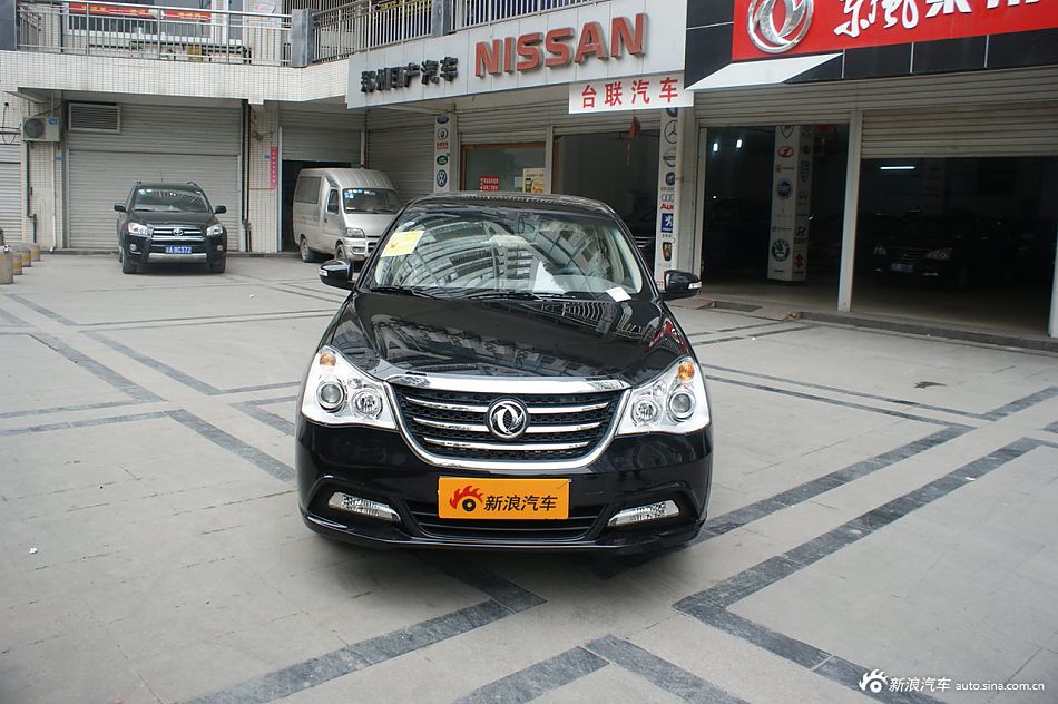 风神A60亮相园博会 武汉车展风神新车首发