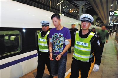 摩托版“二环十三郎”涉危险驾驶罪被刑拘