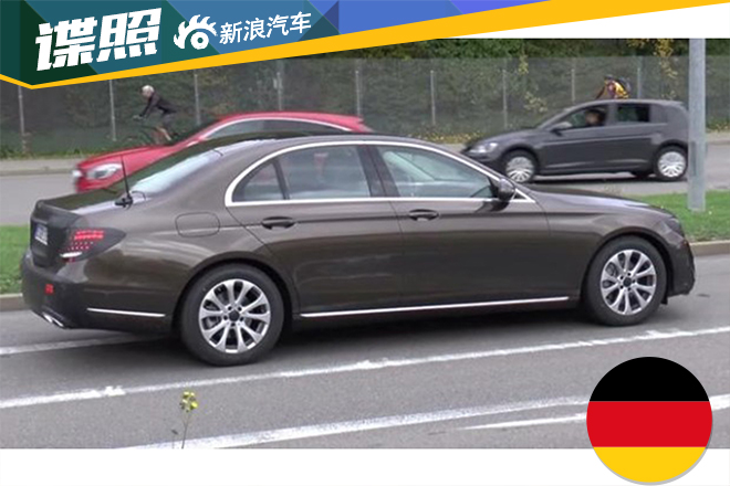 全新奔驰E级低伪装谍照 侧面造型可见